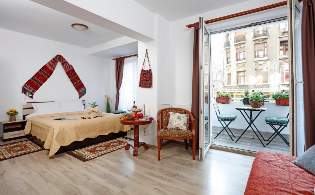 Traditional Romanian Apartments Bukarest Exterior foto
