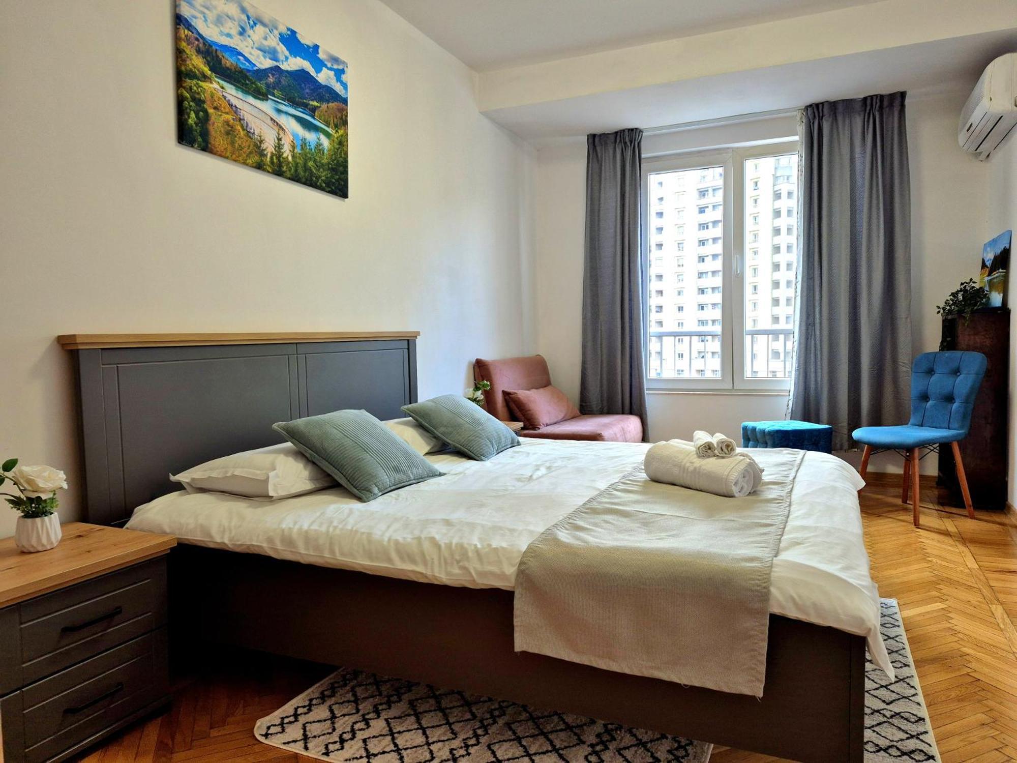 Traditional Romanian Apartments Bukarest Exterior foto
